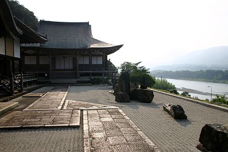 Honkaku Temple in Mima.jpg