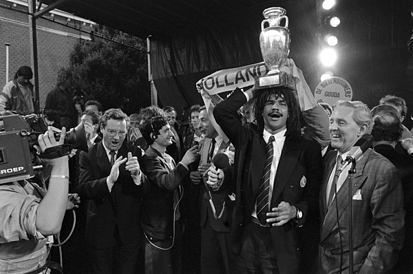 Ruud Gullit and the Netherlands team celebrating their victory in 1988