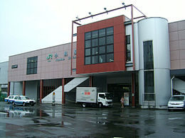 JREast-Yokohama-line-Kozukue-station-south-entrance.jpg