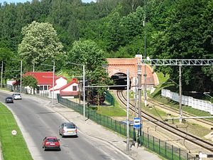 Uitzicht op het westelijke portaal van de Kaunas-tunnel (juni 2010)