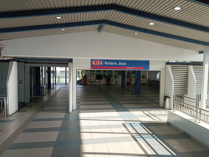 File:Kelana Jaya LRT Station main entrance (220708).jpg