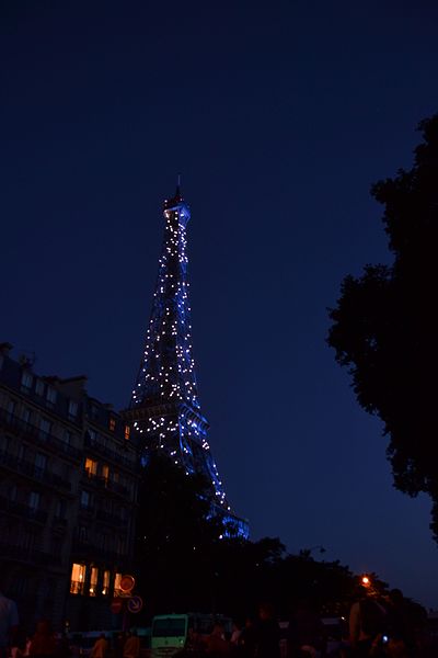 File:La Tour Eiffel et le 14 Juillet.jpg
