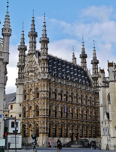 File:Leuven Stadhuis 03.jpg