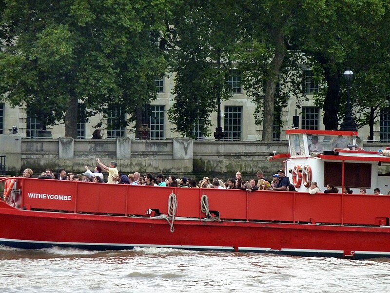 File:London Boat (7977042362).jpg