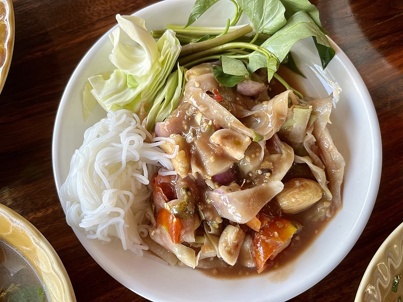 File:Luang Prabang papaya salad.jpg