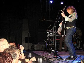 Lucinda Williams2007.jpg