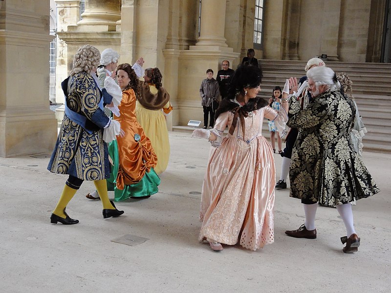 File:Lunéville, danse baroque groupe Stanislas au château, 3 juillet 2016 (04).jpg