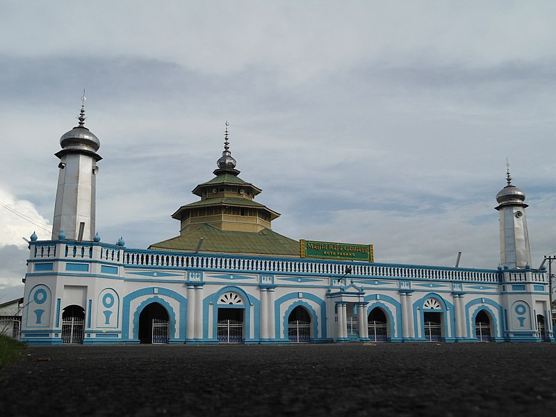 File:Masjid Raya Ganting September 2013-2.JPG