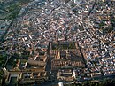 Mezquita córdoba foto aerea.JPG