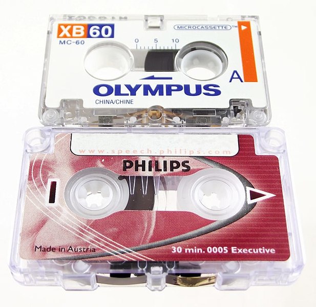 File:Microcassette and minicassette.jpg