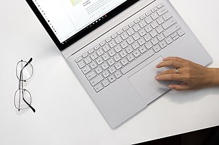 <span class="mw-page-title-main">Surface Book 2</span> 2-in-1 PC by Microsoft