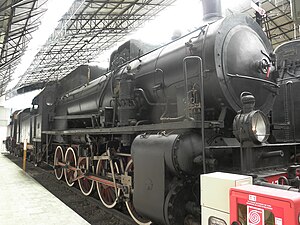 Milano mus Scienza Tecnologia locomotiva 470.JPG