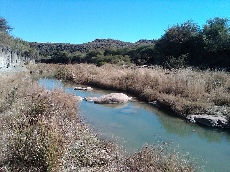 File:Mokgopeetsane River.JPG