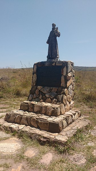 File:Monumento de São Francisco de Assis.jpg