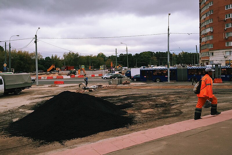 File:Moscow, Bolshaya Akademicheskaya Street, roadworks (21255940611).jpg