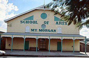 Mount Morgan School of Arts Hall & Library (2001).jpg