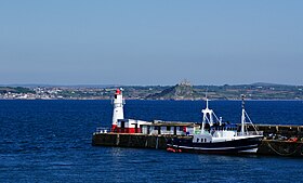 Newlyn harbour light 342.jpg