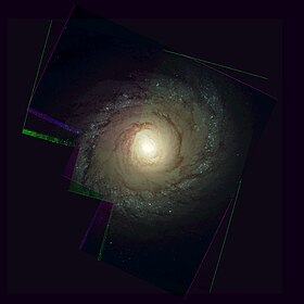 Ngc4736-nuc-hst-R814G555B450.jpg