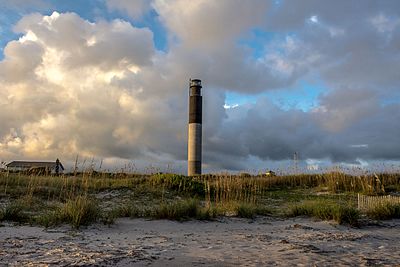 What are some facts about Oak Island, North Carolina?