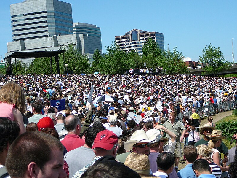 File:Obama in Oregon 75,000 people.jpg