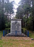 Obelisk Mianówek.jpg