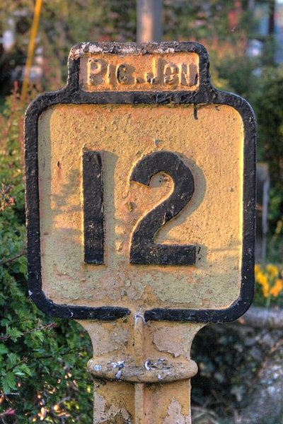 File:Old North Yorkshire and Cleveland Railway Company Milepost - geograph.org.uk - 1286203.jpg