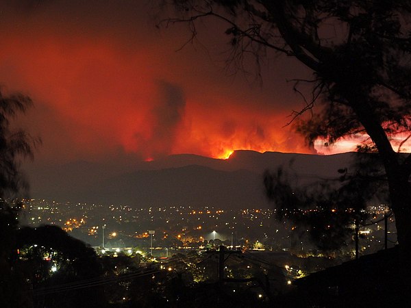 Extreme weather. Drought and high temperatures worsened the 2020 bushfires in Australia.