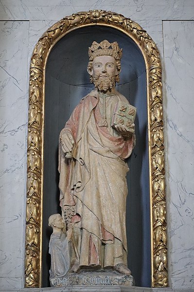 File:Paimpont (35) Abbatiale Notre-Dame - Intérieur - Statue de Saint-Judicaël - 01.jpg