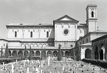 Church with the cemetery Paolo Monti - Servizio fotografico (Ferrara, 1969) - BEIC 6330795.jpg