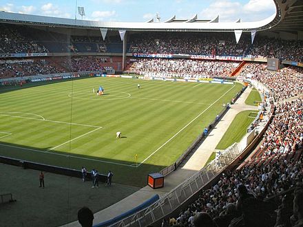 Стадион «Парк де Пренс», принимавший финальный матч