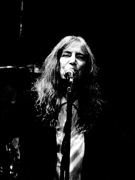 File:Patti Smith performing at Roundhouse, London (3).jpg