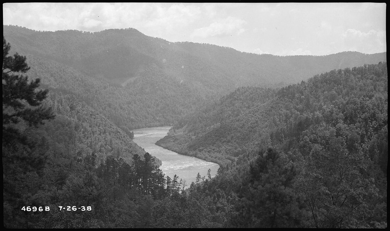 File:Photograph of Future Site of Fontana Dam - NARA - 280501.tif