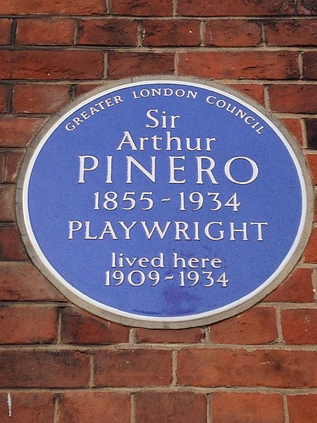 File:Pinero plaque.jpg