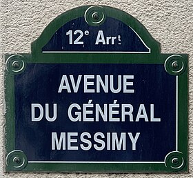 Voir la plaque.