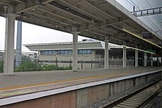 Platform 1 of Tengxian Railway Station (20190421150144).jpg