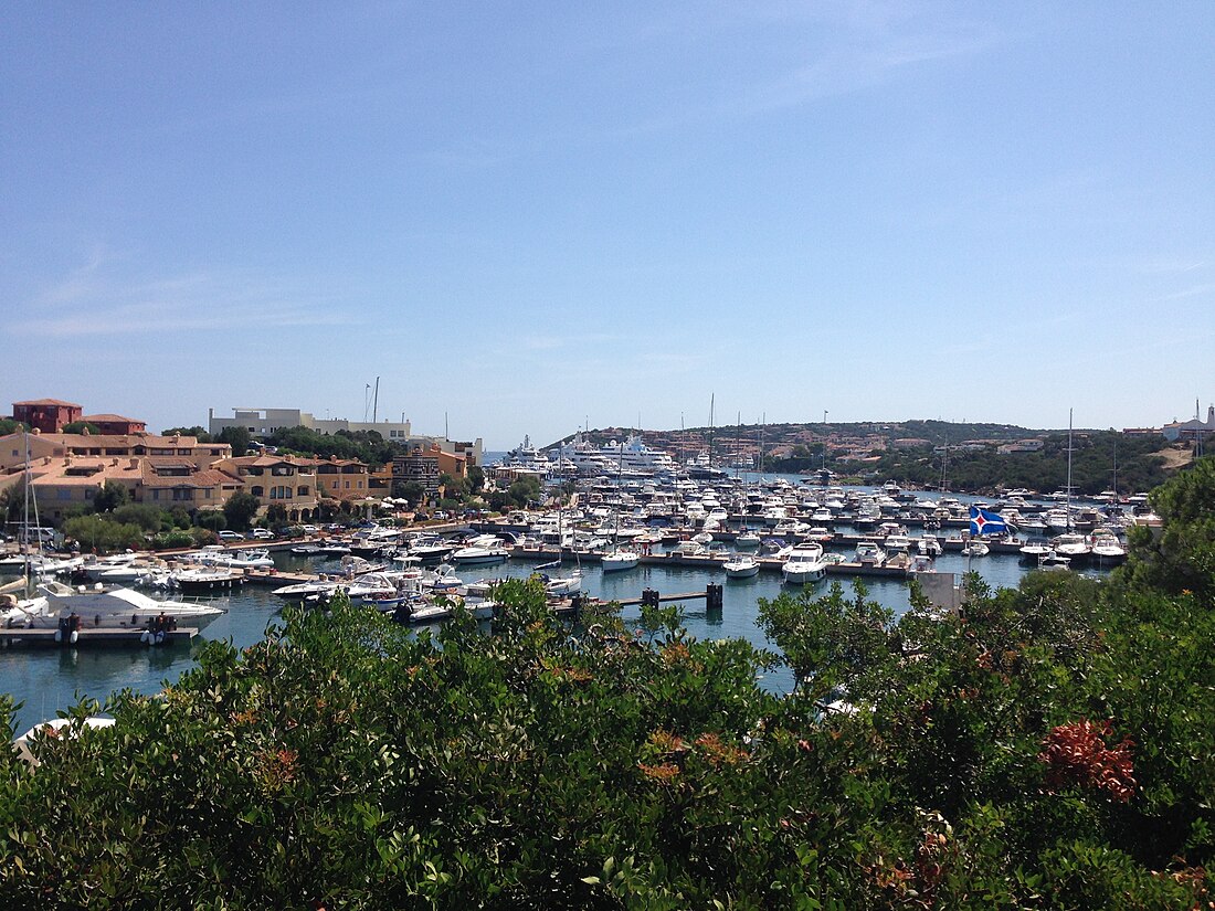 File:Porto Cervo1.jpg