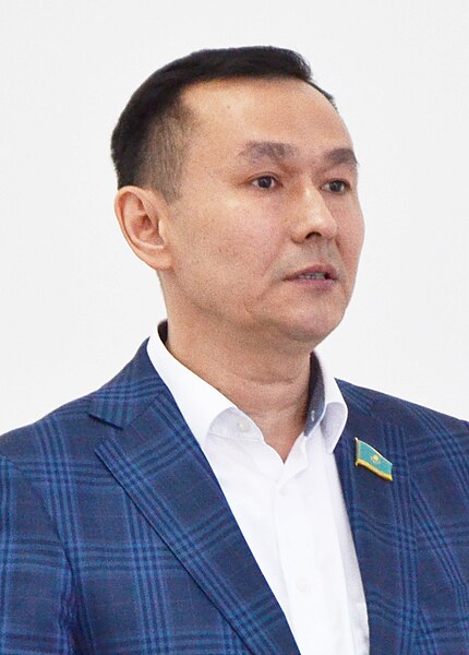 File:Qongyrov, May 2019.jpg