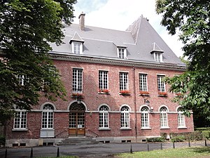 Recquignies (Nord, Fr) mairie.JPG
