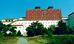 Red building Putuo Zongcheng Temple.JPG