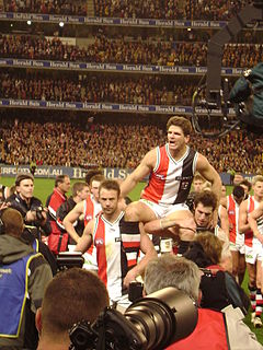 <span class="mw-page-title-main">Robert Harvey (footballer)</span> Australian rules footballer, born 1971