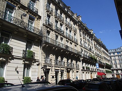 Comment aller à Rue Chambiges en transport en commun - A propos de cet endroit