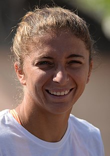 Sara Errani, 2015 (cropped).jpg