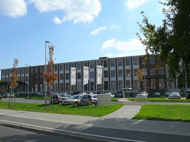 File:Siemensstadt Wohlrabedamm Wincor-Nixdorf.JPG