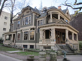 <span class="mw-page-title-main">Simon Benson House</span> Historic building in Portland, Oregon, U.S.