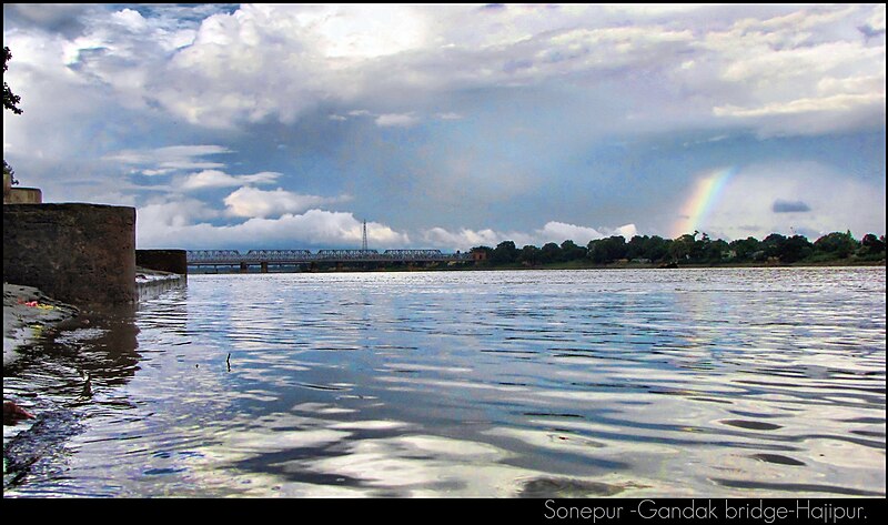 File:Sonepur- gandak bridge -Hajipur (5448565068).jpg