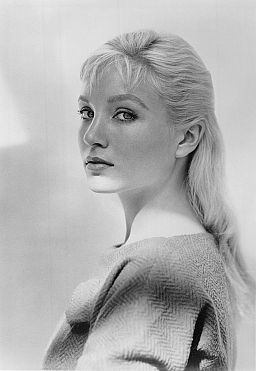 Susan Oliver 1958