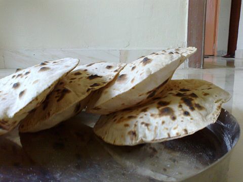 Freshly cooked chapatis once off open-flame.