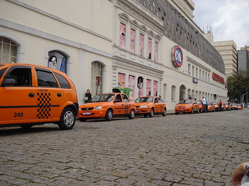 File:Taxis do Curitiba.jpg