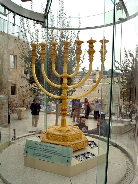 File:The Golden Menorah replica in Jerusalem.jpg