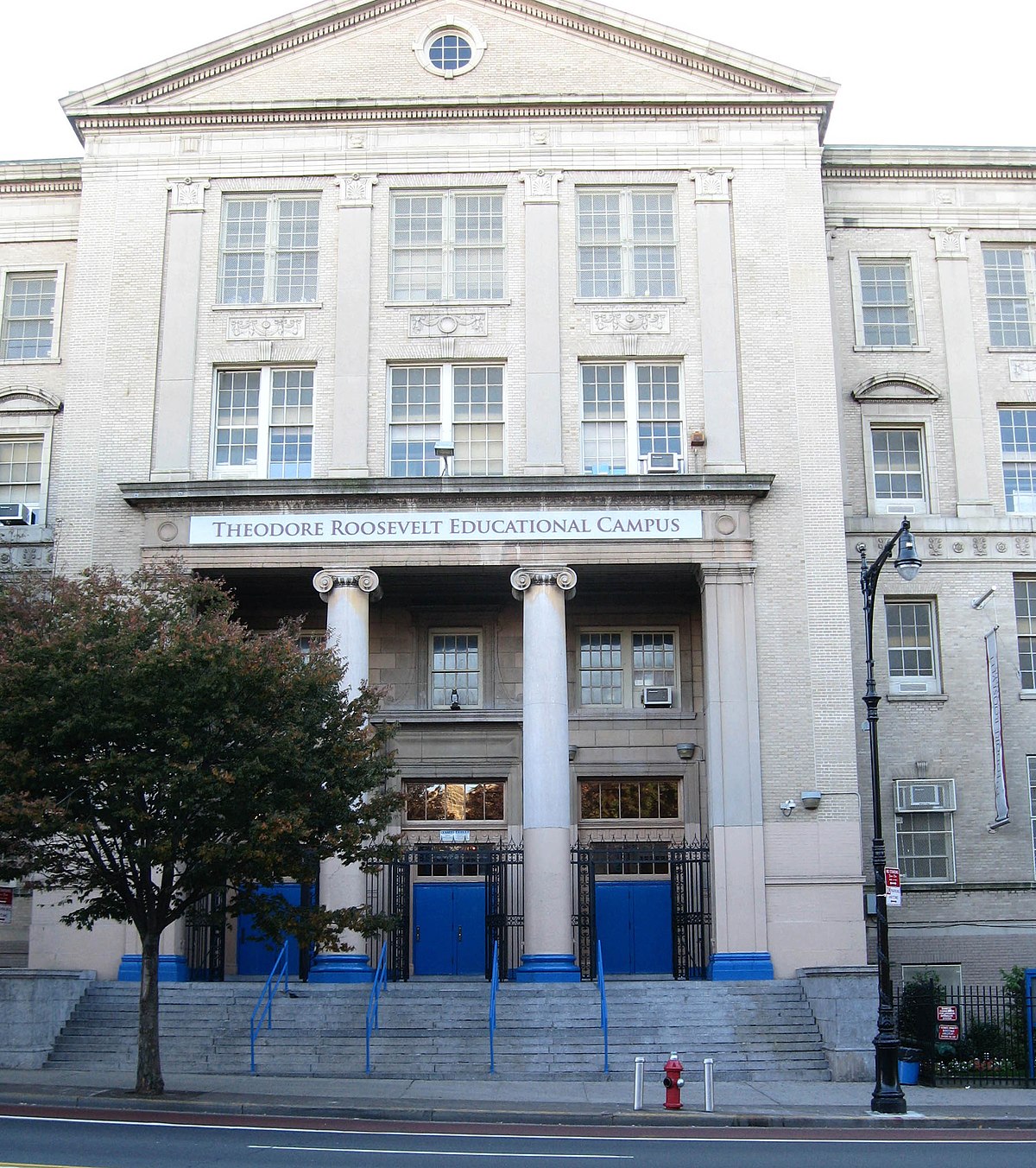 Theodore Roosevelt High School (New York City) - Wikipedia